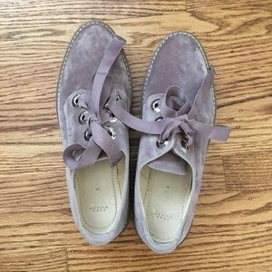 Zara.super cute. Too big for me. It’s a size 9